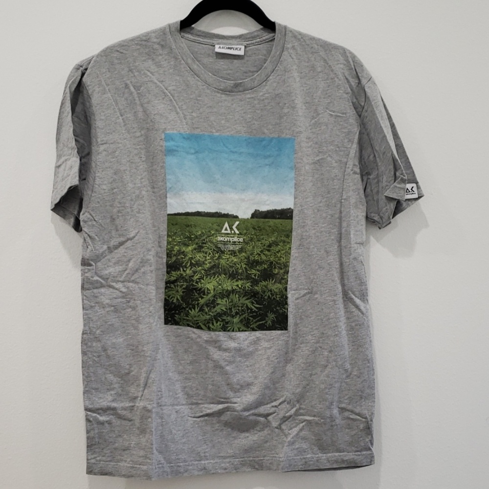 Men's large grey t-shirt